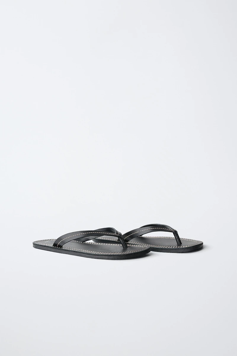 LEATHER SANDALS