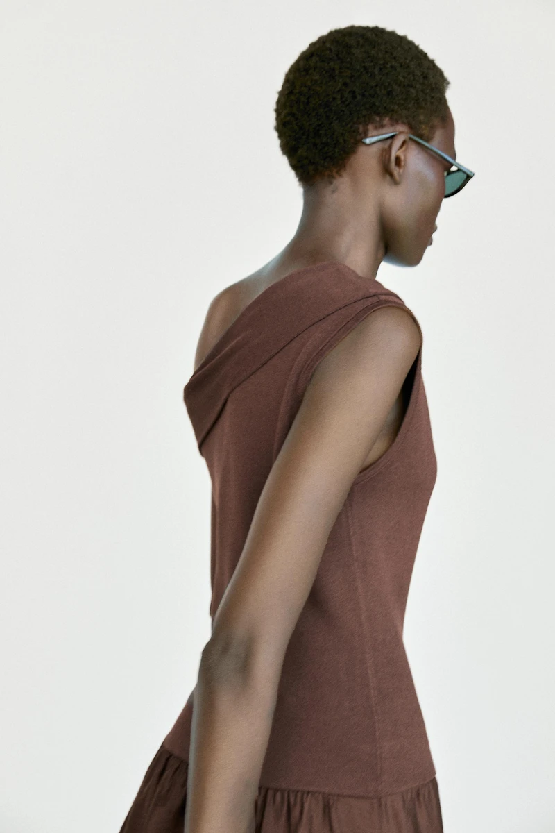 Robe midi asymétrique
