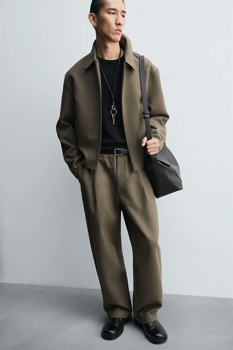 PLEATED BALLOON FIT PANTS