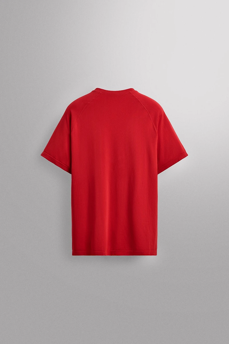 SEAMLESS TECHNICAL T-SHIRT
