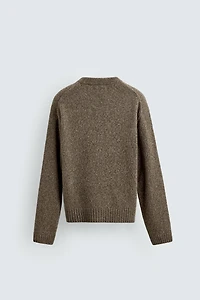 LIMITED EDITION V-NECK SWEATER