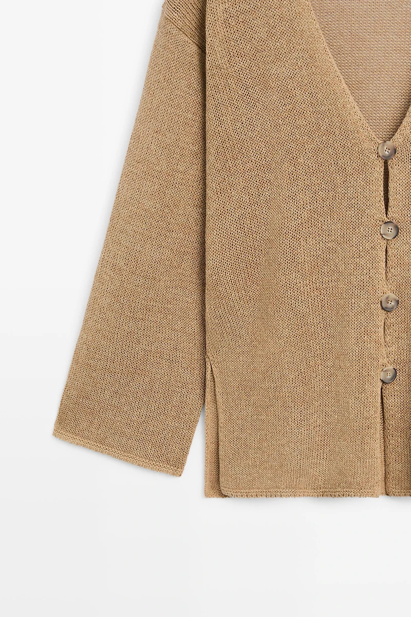 Long knit V-neck cardigan