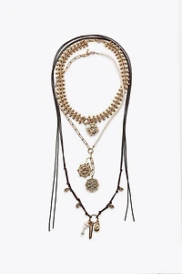 3-PACK OF PEARL MEDALLION NECKLACES