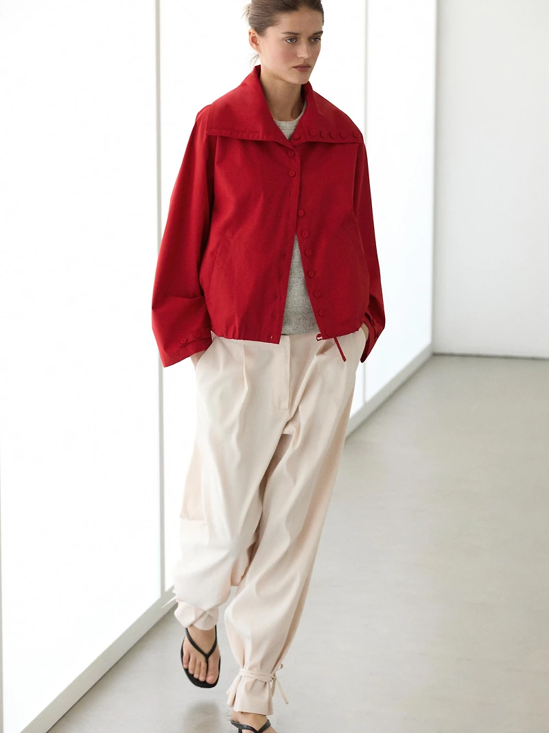 Veste légère en coton à détails boutonnés