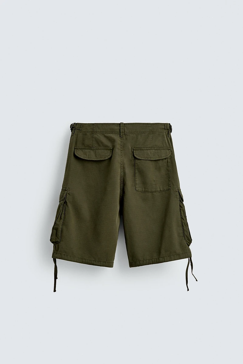 RELAXED FIT CARGO SHORTS
