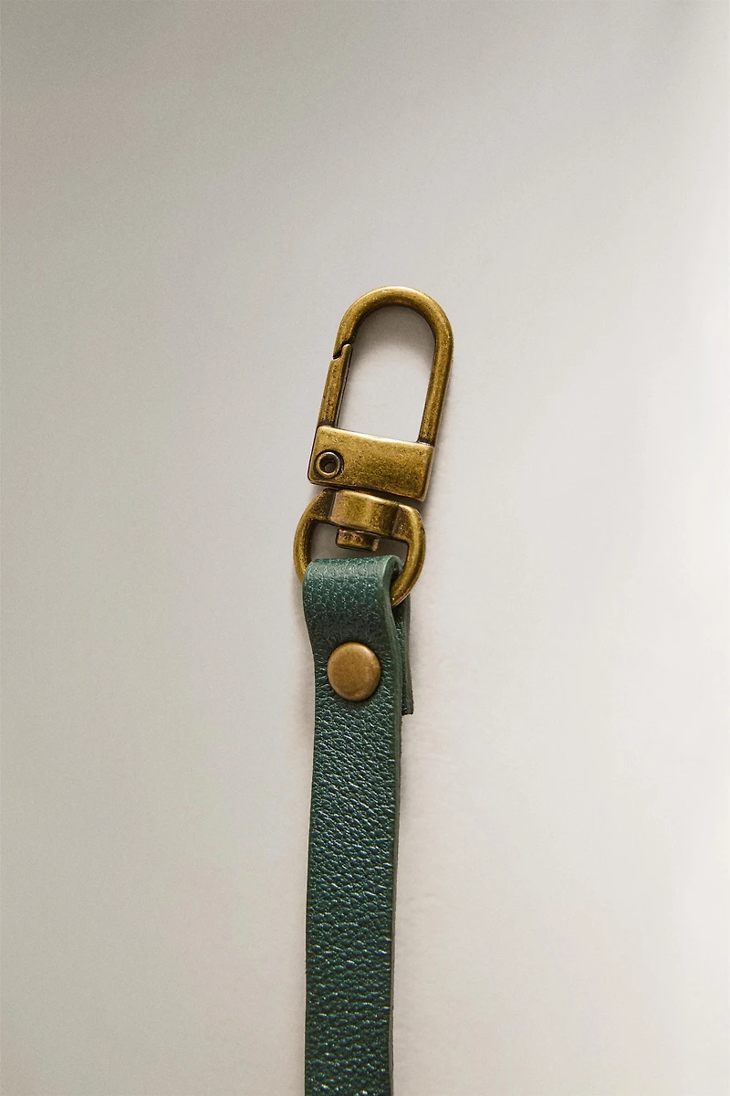 GOLF DIVOT REPAIR TOOL