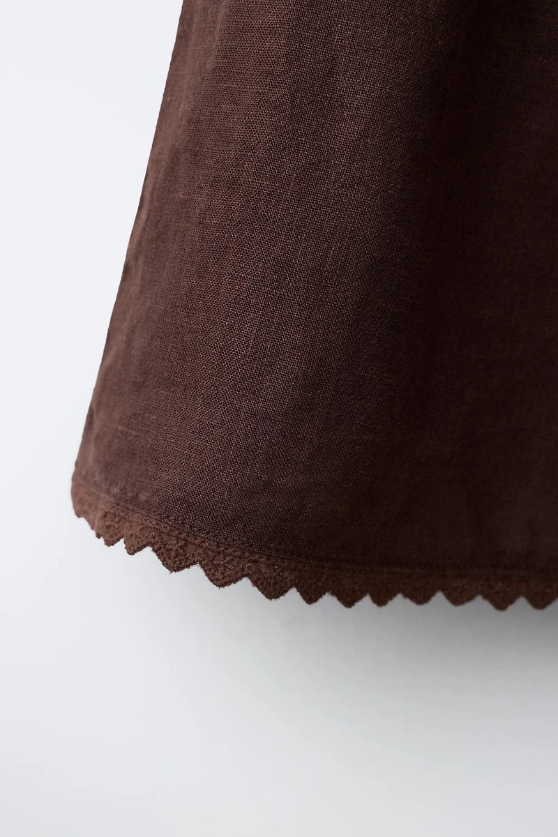 100% LINEN ELASTIC WAIST SHORTS WITH LACE TRIM
