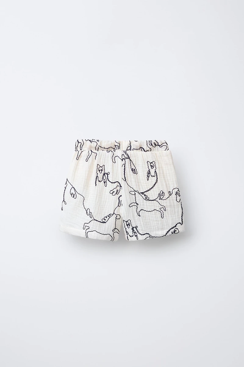 EMBOSSED HORSE PRINT TEXTURED SHORTS