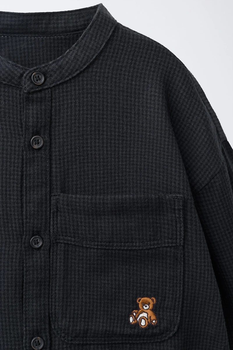 EMBROIDERED POCKET PLAID SHIRT