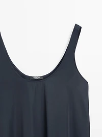 Robe fluide évasée à bretelles