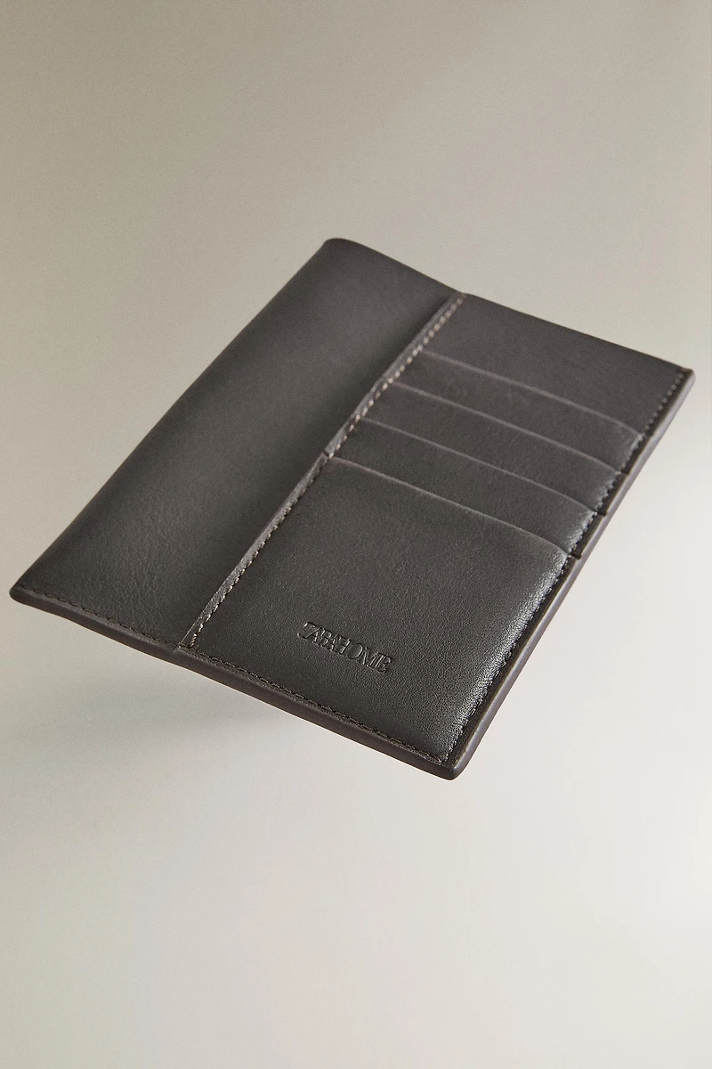 LEATHER TRAVEL DOCUMENT HOLDER