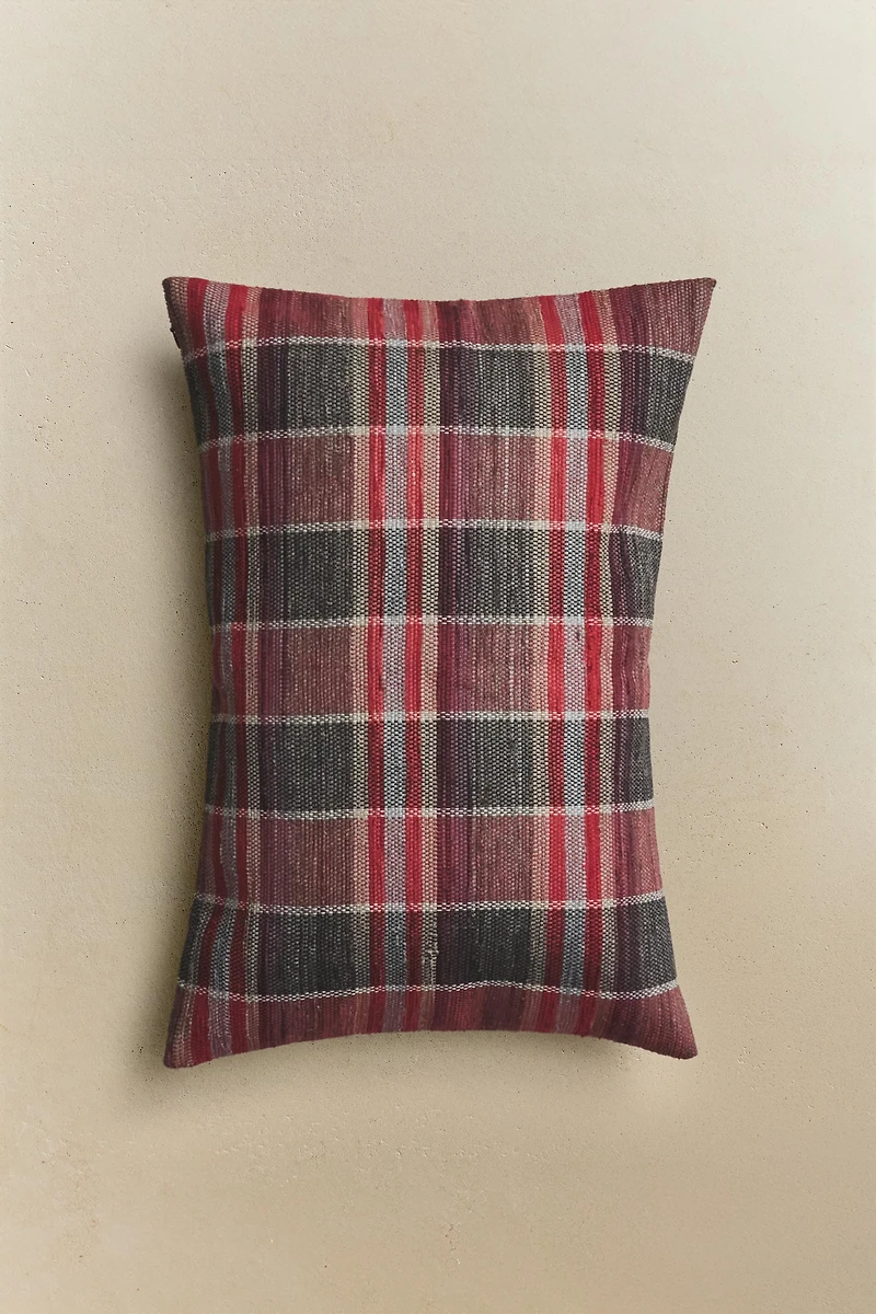 CHECK THROW PILLOW COVER