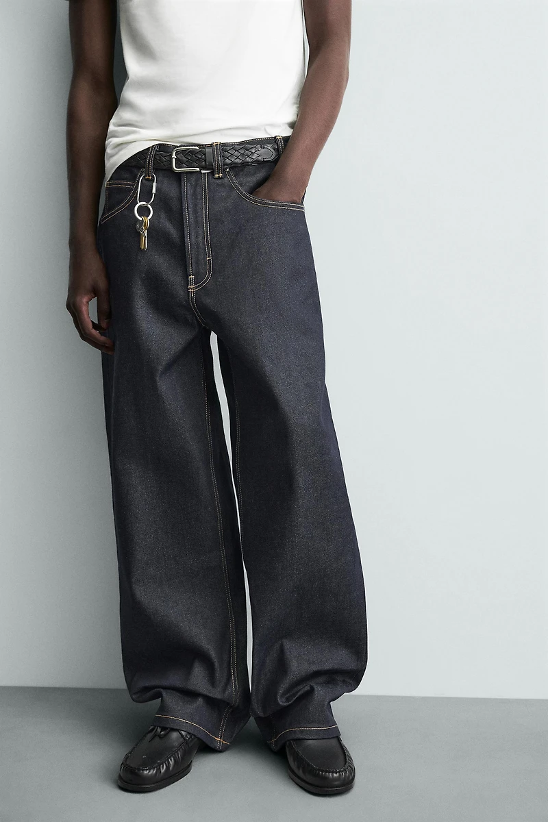 BAGGY FIT JEANS WITH TOPSTITCHING