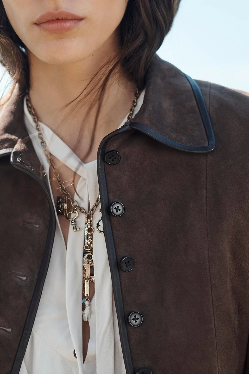 VESTE AJUSTÉE EN CUIR DAIM ÉDITION LIMITÉE