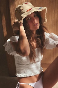 EMBROIDERED FISH BUCKET HAT