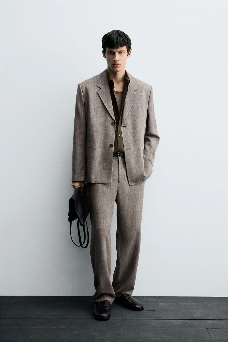 TEXTURED SUIT JACKET