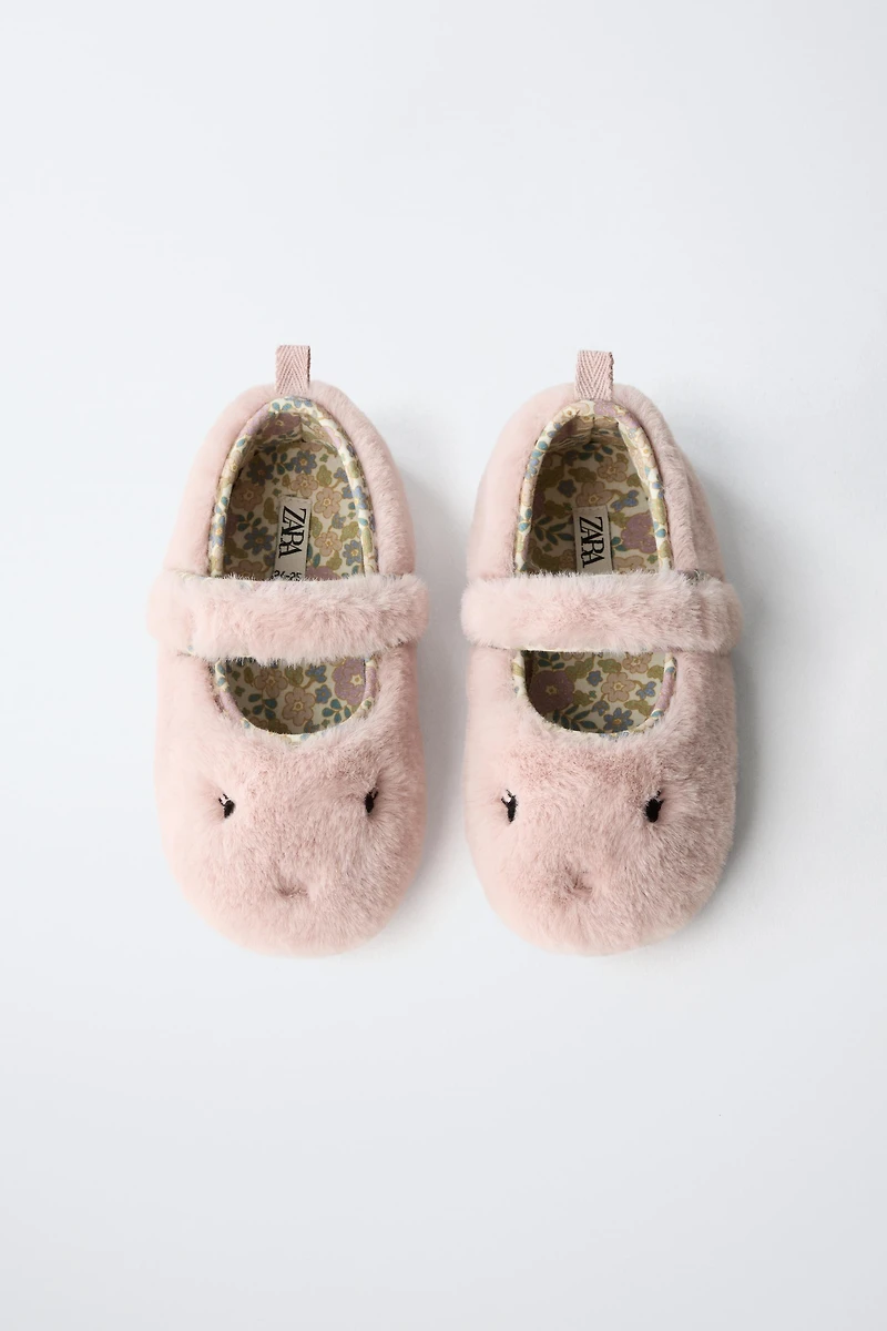 ANIMAL SLIPPERS