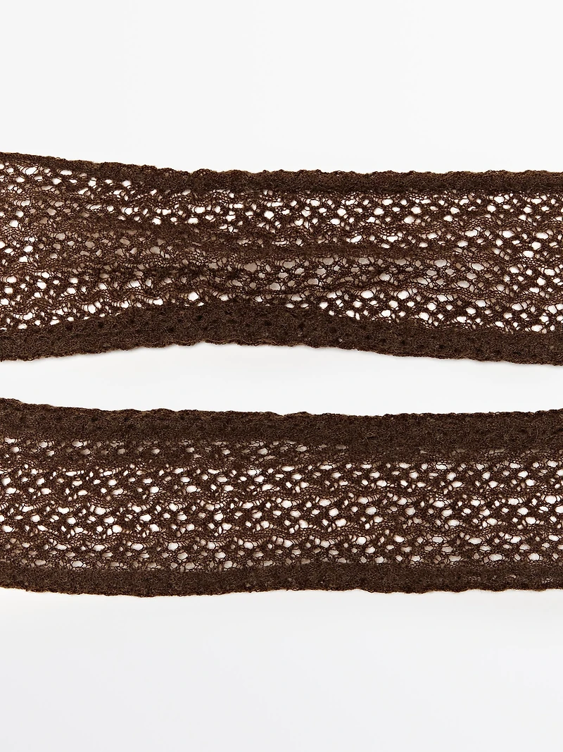 Knit neck scarf