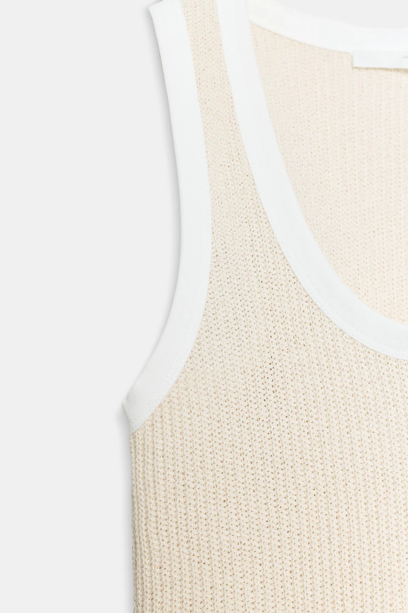 CONTRAST PIPING TOP