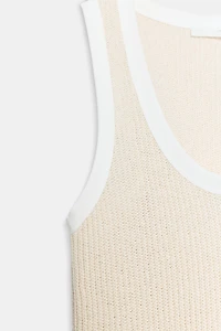CONTRAST PIPING TOP