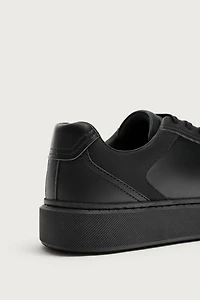 MONOCHROME THICK-SOLED SNEAKERS