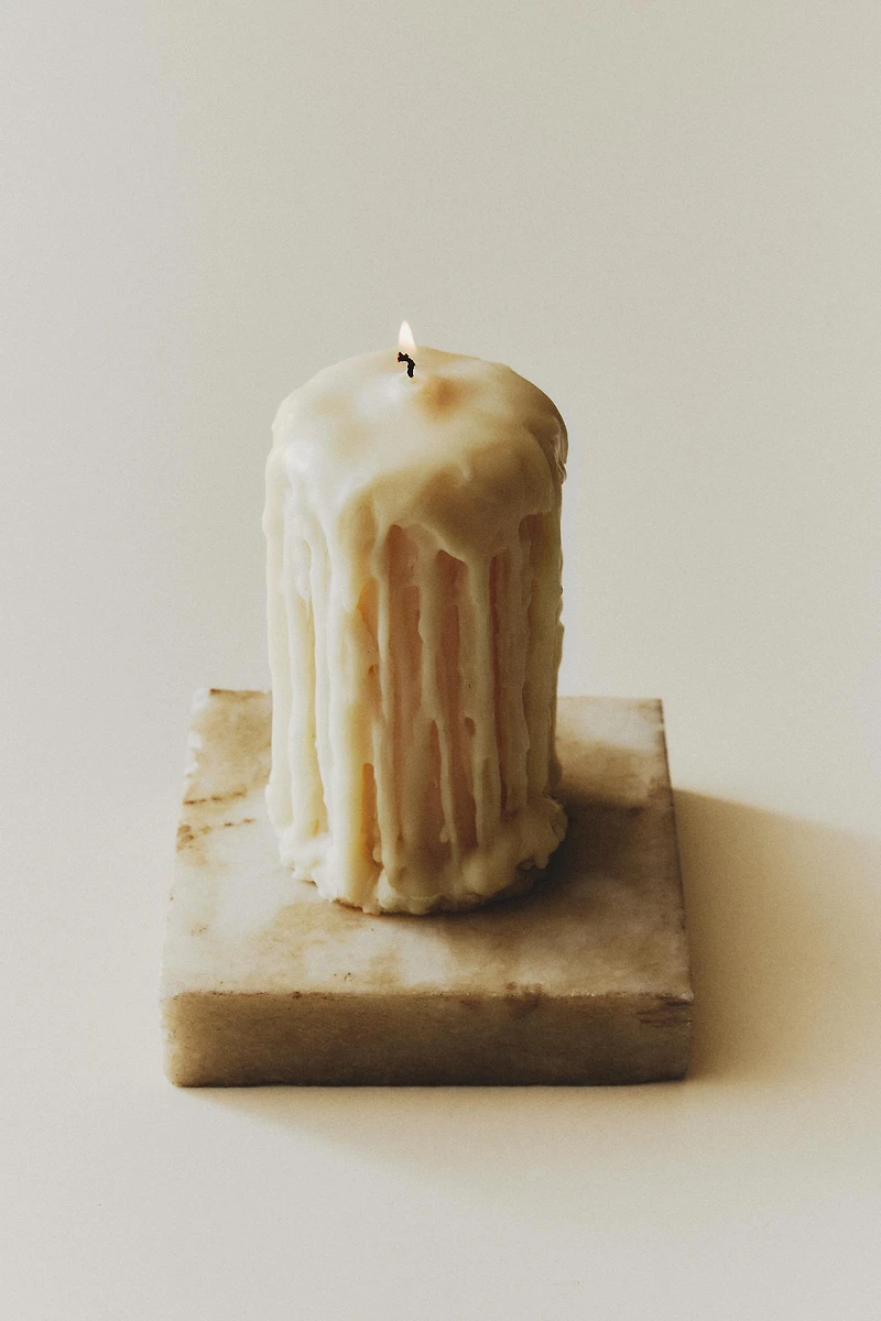 (365 G) INCENSE LEATHER SCENTED CANDLE
