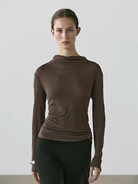 Funnel neck T-shirt
