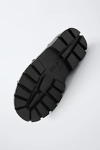 DETAIL LOAFERS