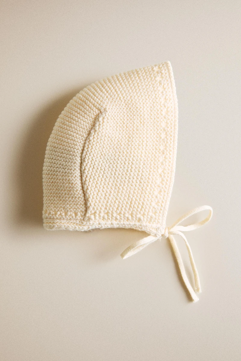 BABY KNIT BONNET