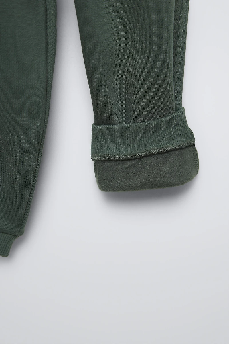 LABEL SWEATSHIRT AND JOGGERS MATCHING SET