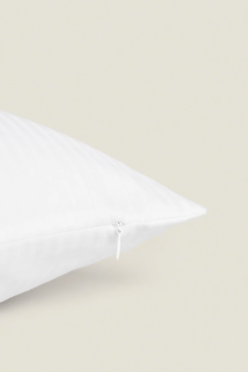 STRIPED COTTON PILLOW PROTECTOR