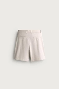 REGULAR FIT PLEATED SHORTS