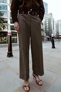 PANTALON À CHEVRONS AVEC CEINTURE