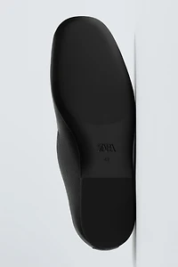 LEATHER LOAFERS