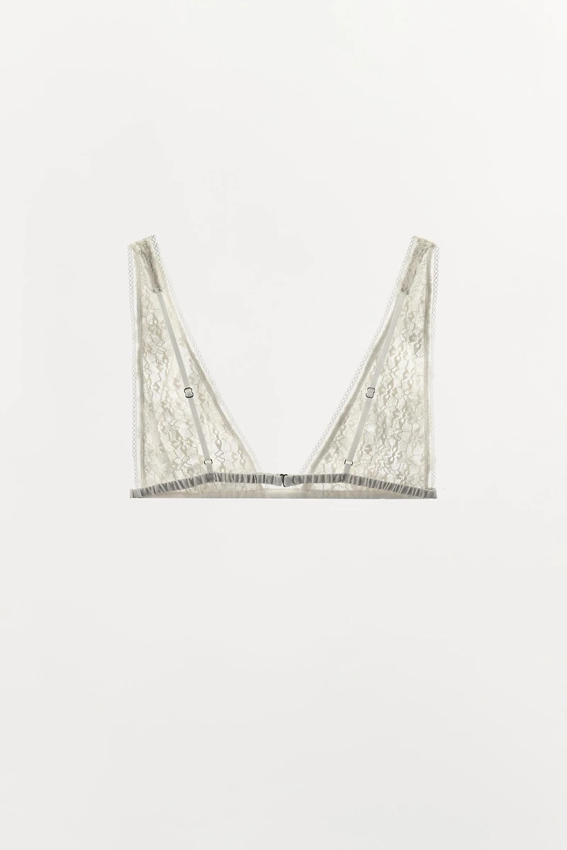 EMBOSSED LACE TRIANGLE BRA