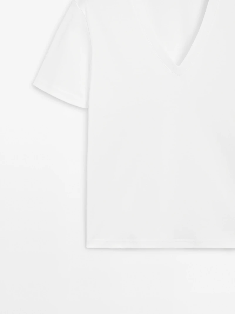 100% cotton interlock V-neck T-shirt