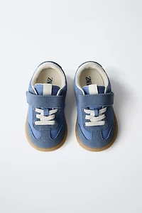 RETRO BAREFOOT SNEAKERS