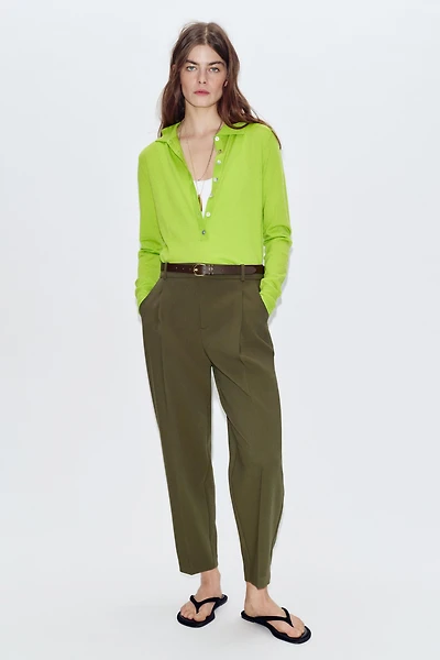 BELTED PLEATED PANTS