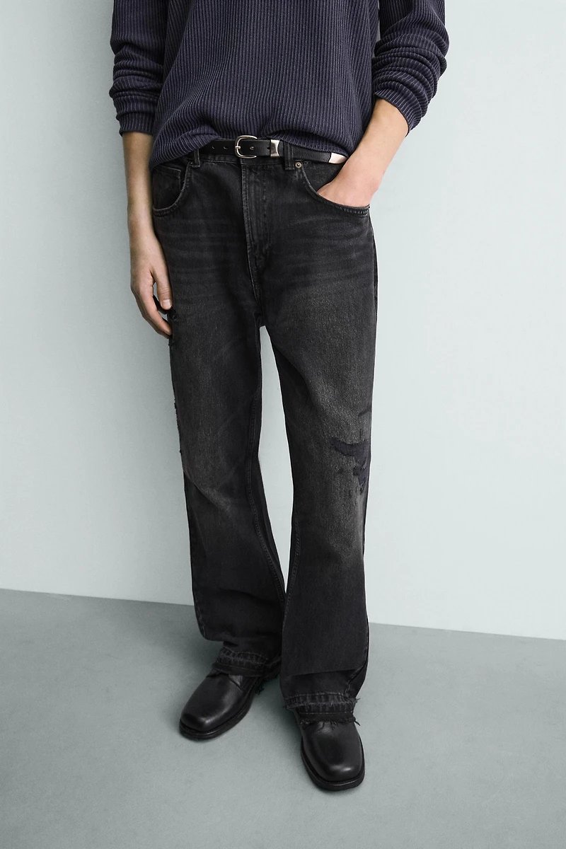 RIPPED FLARE FIT JEANS
