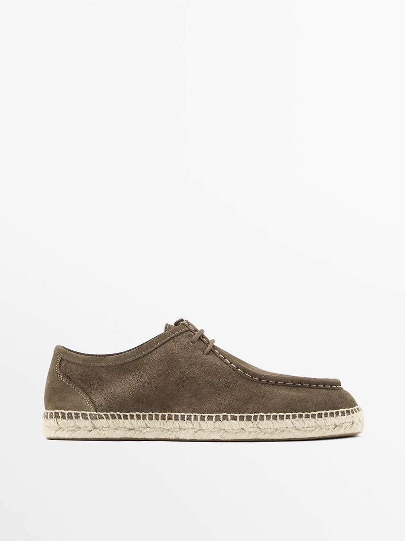 Split leather shoes with moc toe and jute sole
