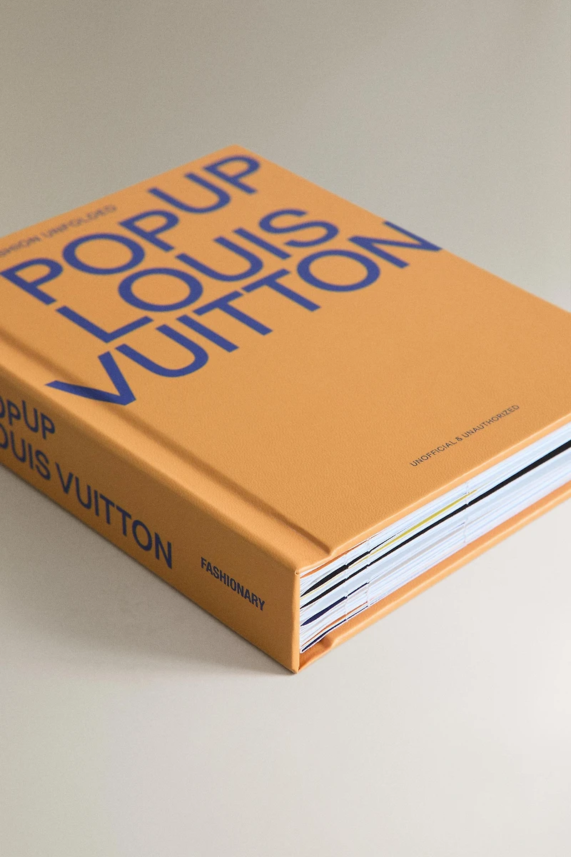 FASHION UNFOLDED POP-UP LOUIS VUITTON BOOK