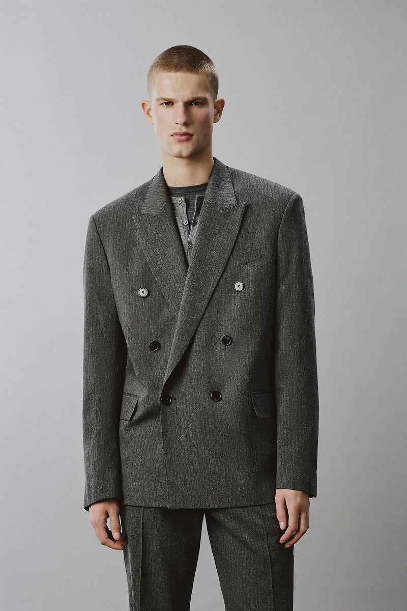 RELAXED FIT DOUBLE-BREASTED PINSTRIPE SUIT BLAZER