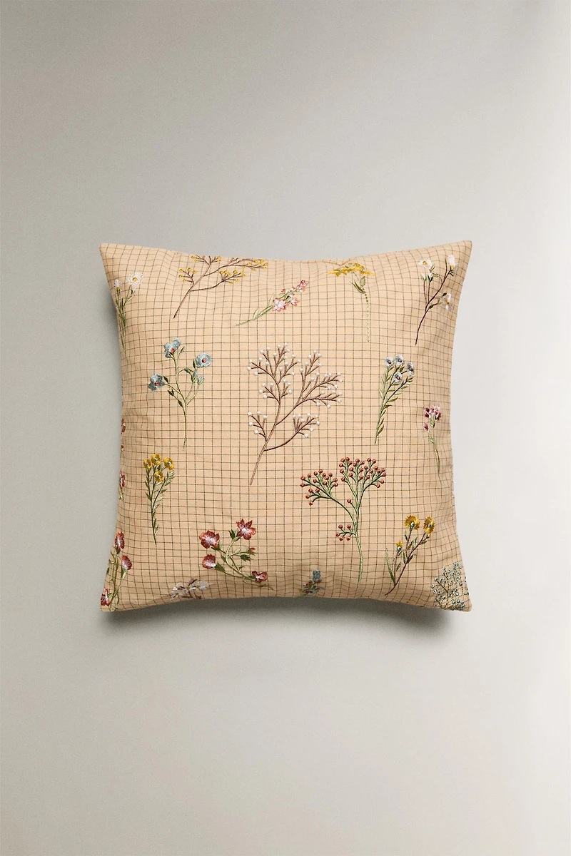 EMBROIDERED FLORAL THROW PILLOW COVER