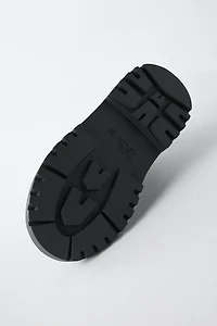 BOTTES DÉTAIL CŒUR