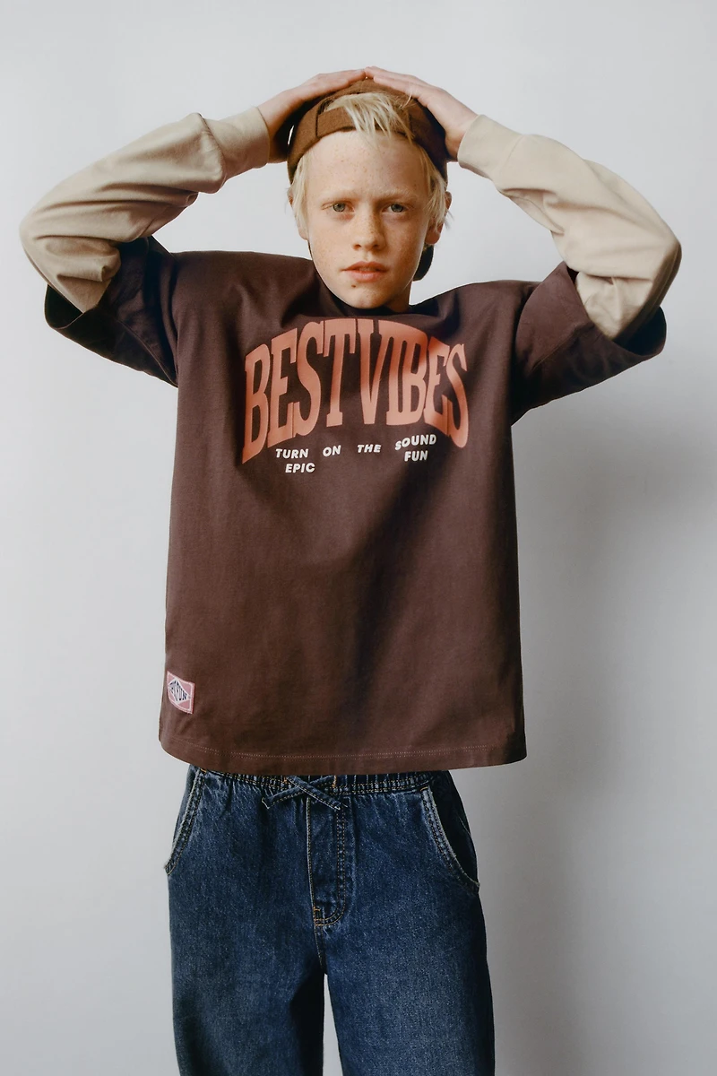 VARSITY DOUBLE SLEEVE T-SHIRT
