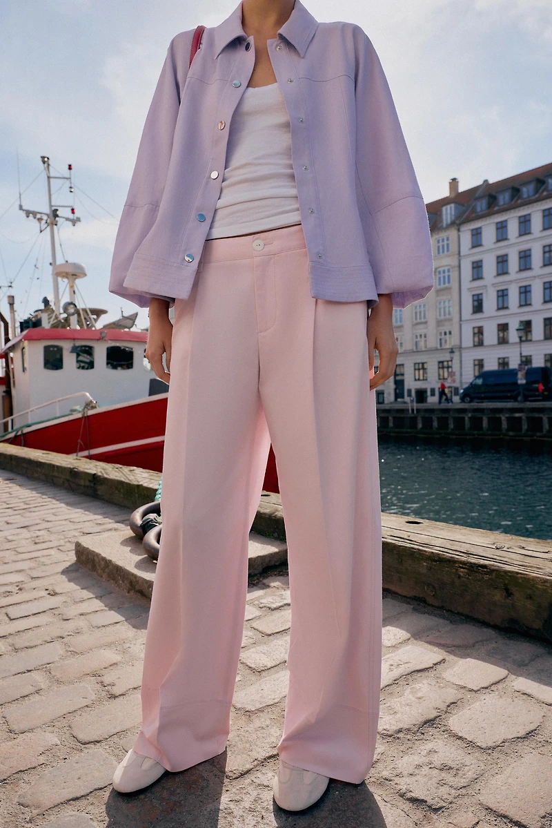 PLEATED CHINO PANTS