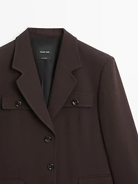 Blazer with pockets and lapel collar