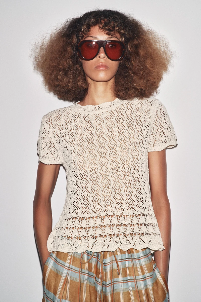 SHORT SLEEVE POINTELLE KNIT TOP