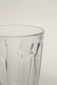 COFFEE TUMBLER WITH RAISED DESIGN