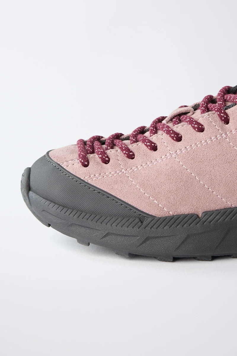 TECHNICAL SNEAKERS